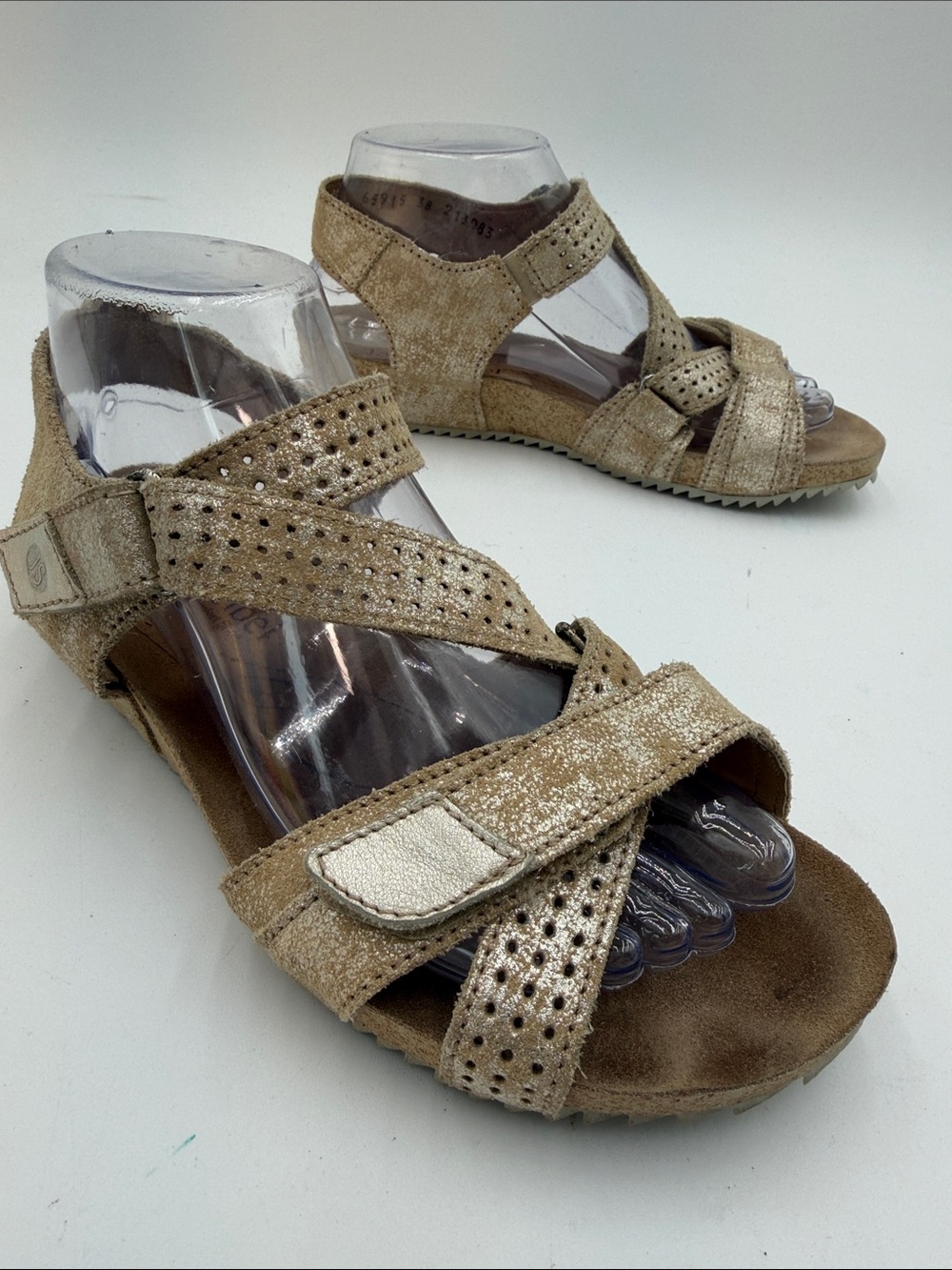 JOSEF SEIBEL sz38 Metallic Gold and Tan Suede Strappy Sandals Everyday Fashion